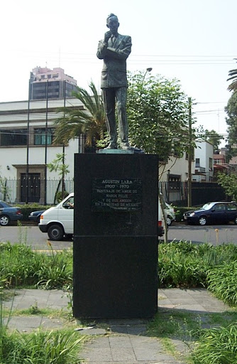 Monumento a Agustín Lara