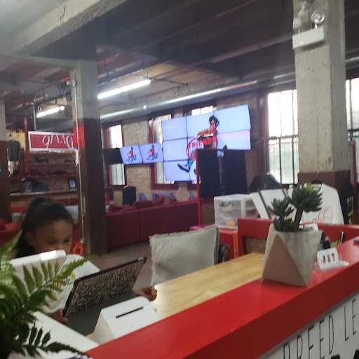 Tattoo Shop «9 Mag Tattoo», reviews and photos, 2150 S Canalport Ave, Chicago, IL 60608, USA