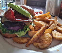 Hennessys Irish Pub photo