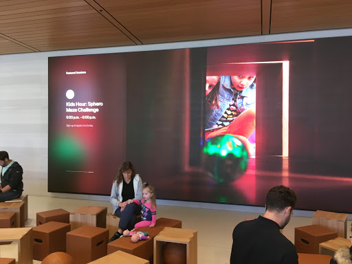 Computer Store «Apple Southlake Town Square», reviews and photos, 260 Grand Ave, Southlake, TX 76092, USA