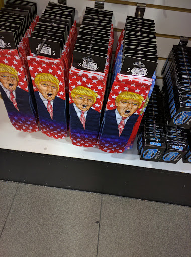 Beach Clothing Store «WINGS Beachwear - St Pete Beach #305», reviews and photos, 6705 Gulf Blvd, St Pete Beach, FL 33706, USA