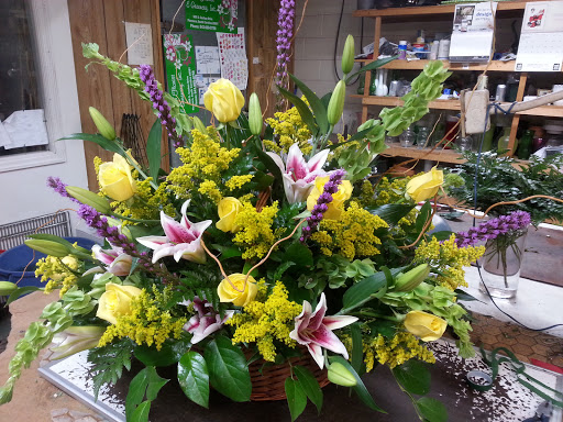 Florist «A & B Florist», reviews and photos, 908 S Cashua Dr, Florence, SC 29501, USA