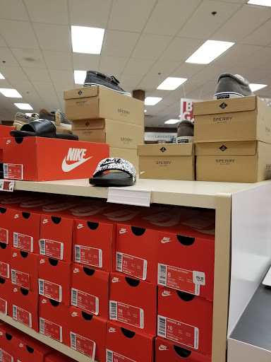 Shoe Store «Famous Footwear», reviews and photos, 4508 Centerplace Dr, Greeley, CO 80634, USA