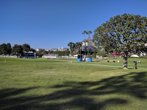 Country Club «Wilshire Country Club», reviews and photos, 301 N Rossmore Ave, Los Angeles, CA 90004, USA