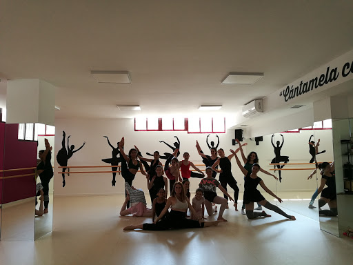 Siliria Dance Center, Escuela de danza, mantenimiento y artes escénicas