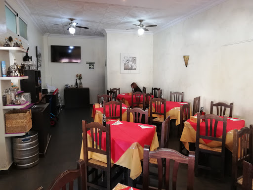 Información y opiniones sobre Lo Der Pepe Y El Antonio de Estepona