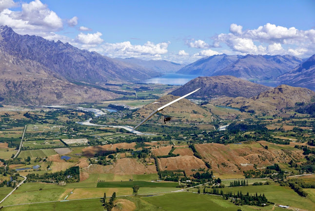 Extreme Air Queenstown Paragliding & Hang gliding School - School