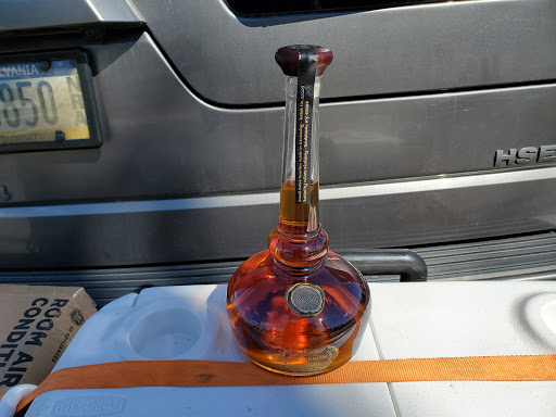 Liquor Store «A-L-K Wine & Liquors», reviews and photos, 1651 Dixwell Ave, Hamden, CT 06514, USA