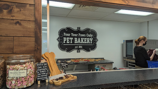 Pet Supply Store «Four Your Paws Only», reviews and photos, 1821 White Mountain Hwy, North Conway, NH 03860, USA