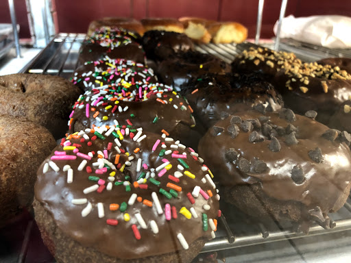 Donut Shop «Yummy Donuts & Croissants», reviews and photos, 13439 Osborne St # 12, Arleta, CA 91331, USA