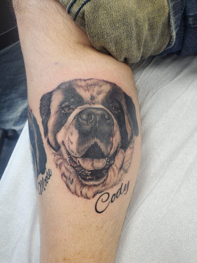 Tattoo Shop «studio SEVEN tattoos», reviews and photos, 36200 Groesbeck Hwy, Charter Twp of Clinton, MI 48035, USA