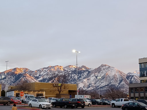 Shopping Mall «Sugar House Shopping Center», reviews and photos, 2274 S 1300 E, Salt Lake City, UT 84106, USA