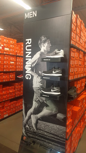 Sporting Goods Store «Nike Factory Store», reviews and photos, 3202 Livermore Outlets Dr, Livermore, CA 94551, USA