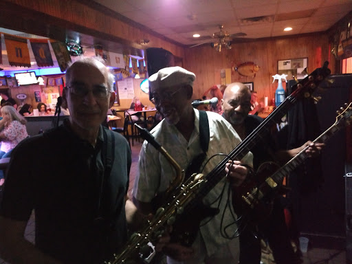 Seafood Restaurant «Hilltop Crab House», reviews and photos, 8980 Gap Newport Pike, Toughkenamon, PA 19374, USA