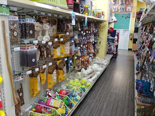 Pet Supply Store «Our Pet World», reviews and photos, 380 Semoran Commerce Pl, Apopka, FL 32703, USA