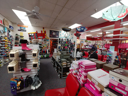 Shoe Store «Shoe Train», reviews and photos, 11325 Seven Locks Rd, Potomac, MD 20854, USA