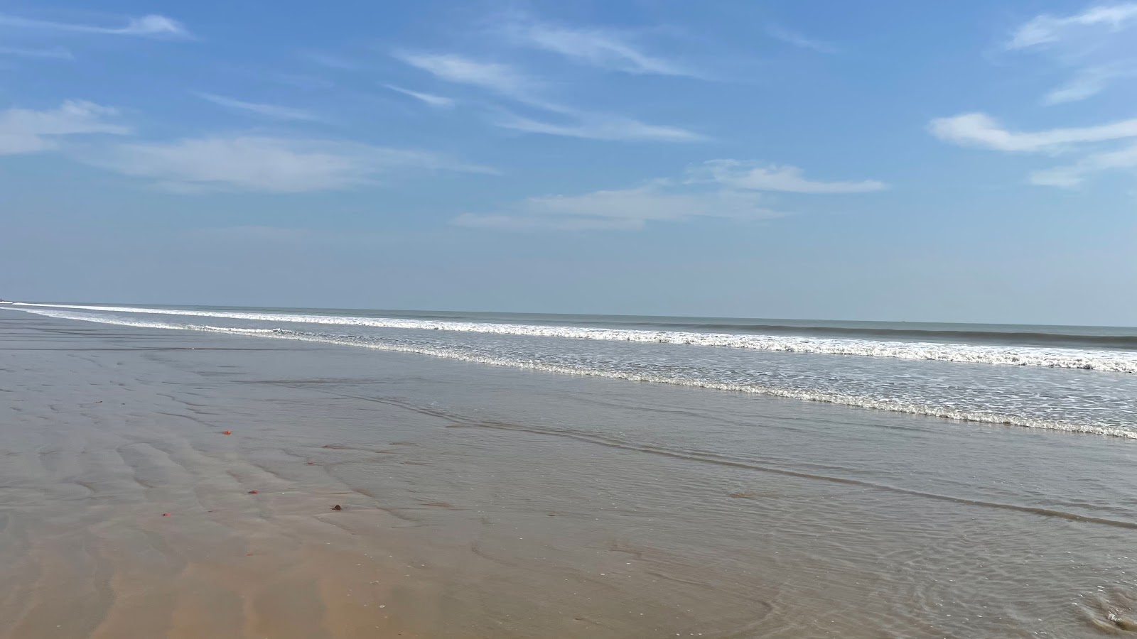 Foto di Tajpur Beach con dritto e lungo