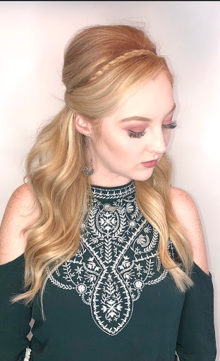 Hair Salon «Bigger Better Hair Salon», reviews and photos, 4425 N Central Expy #39, Dallas, TX 75205, USA