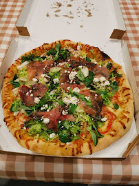 Plats et boissons du Pizzeria Univers Pizza Le Pradet - n°7
