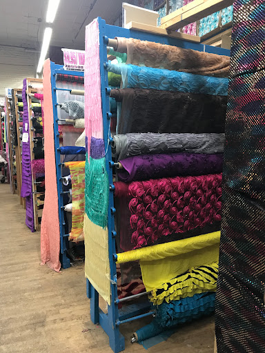 Fabric Store «Textile Discount Outlet», reviews and photos, 2121 W 21st St, Chicago, IL 60608, USA