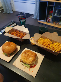 Plats et boissons du Restaurant de plats à emporter Out Fry - Korean Fried Chicken by Taster à Bordeaux - n°4