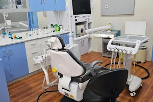 Aesthetic Dental Care image