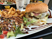 Plats et boissons du Restaurant de hamburgers French’s Burger à Grenoble - n°10