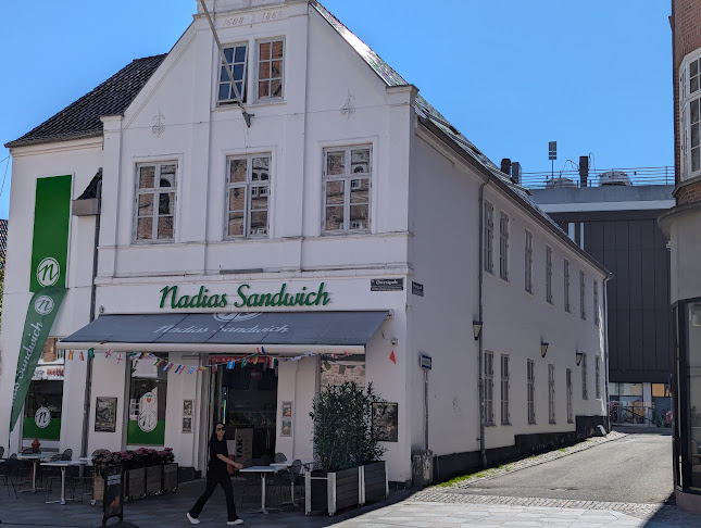 Åbningstider for Nadias Sandwich