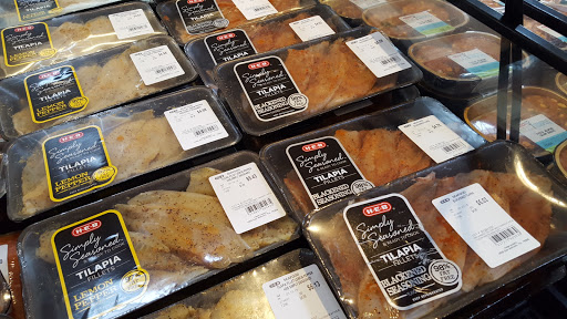 Grocery Store «H-E-B Grocery», reviews and photos, 97 Oyster Creek Dr, Lake Jackson, TX 77566‑4622, USA