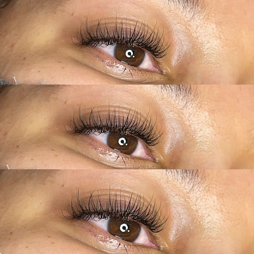 Diamond Lash Lounge and Spa 08005