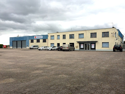 Dépôt Menard / Operation Yard à Étampes