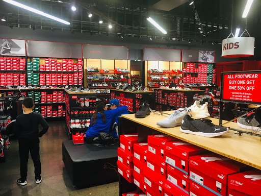 Shoe Store «PUMA», reviews and photos, 3000 Grapevine Mills Pkwy #602, Grapevine, TX 76051, USA