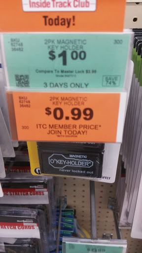 Hardware Store «Harbor Freight Tools», reviews and photos, 7829 Greenback Ln, Citrus Heights, CA 95610, USA