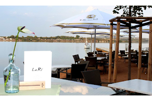 LaRi Restaurant Bar Lounge image
