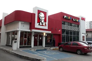KFC | Colón image