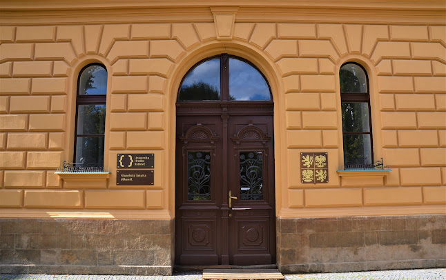 Recenze na Univerzita Hradec Králové – budova B v Hradec Králové - Vysoká škola