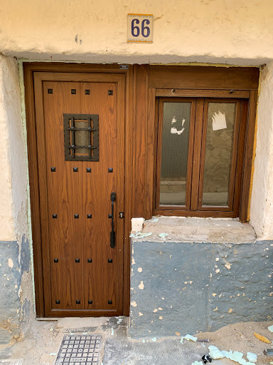 carpinteria de aluminio cenasa MULTISERVICIOS en Pedro Bernardo, Ávila‎