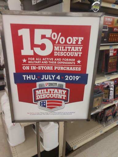 Home Improvement Store «Tractor Supply Co.», reviews and photos, 1351 Elizabethtown Rd, Leitchfield, KY 42754, USA