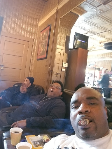 Cigar Shop «Cigar Cigars», reviews and photos, 203 Railroad Ave, Sayville, NY 11782, USA
