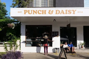 Punch and Daisy image