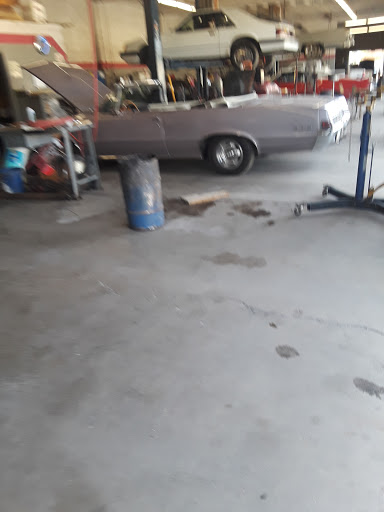 Auto Repair Shop «Greenway Auto Repair», reviews and photos, 2828 E Greenway Rd, Phoenix, AZ 85032, USA
