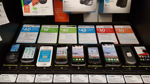 Discount Store «Dollar General», reviews and photos, 996 E Army Trail Rd, Carol Stream, IL 60188, USA