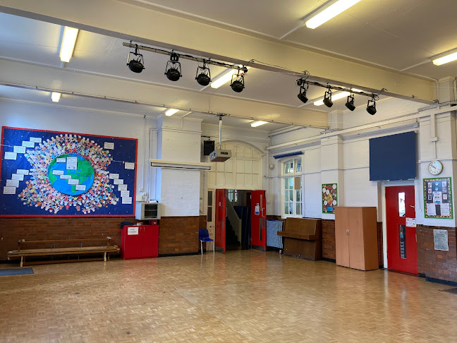 Shaftesbury Park Primary School - School
