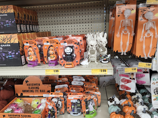 Grocery Store «Grocery Outlet Bargain Market», reviews and photos, 960 Roosevelt Ave, Enumclaw, WA 98022, USA