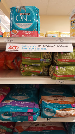 Pet Supply Store «Petco Animal Supplies», reviews and photos, 1237 Flammang Dr, Waterloo, IA 50702, USA