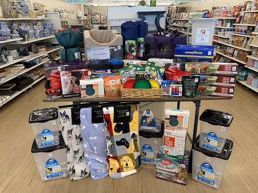 Home Goods Store «Tuesday Morning», reviews and photos, 3911 Washington Rd, McMurray, PA 15317, USA