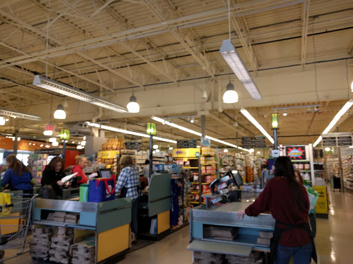 Grocery Store «Whole Foods Market», reviews and photos, 808 Massachusetts Ave, Arlington, MA 02476, USA