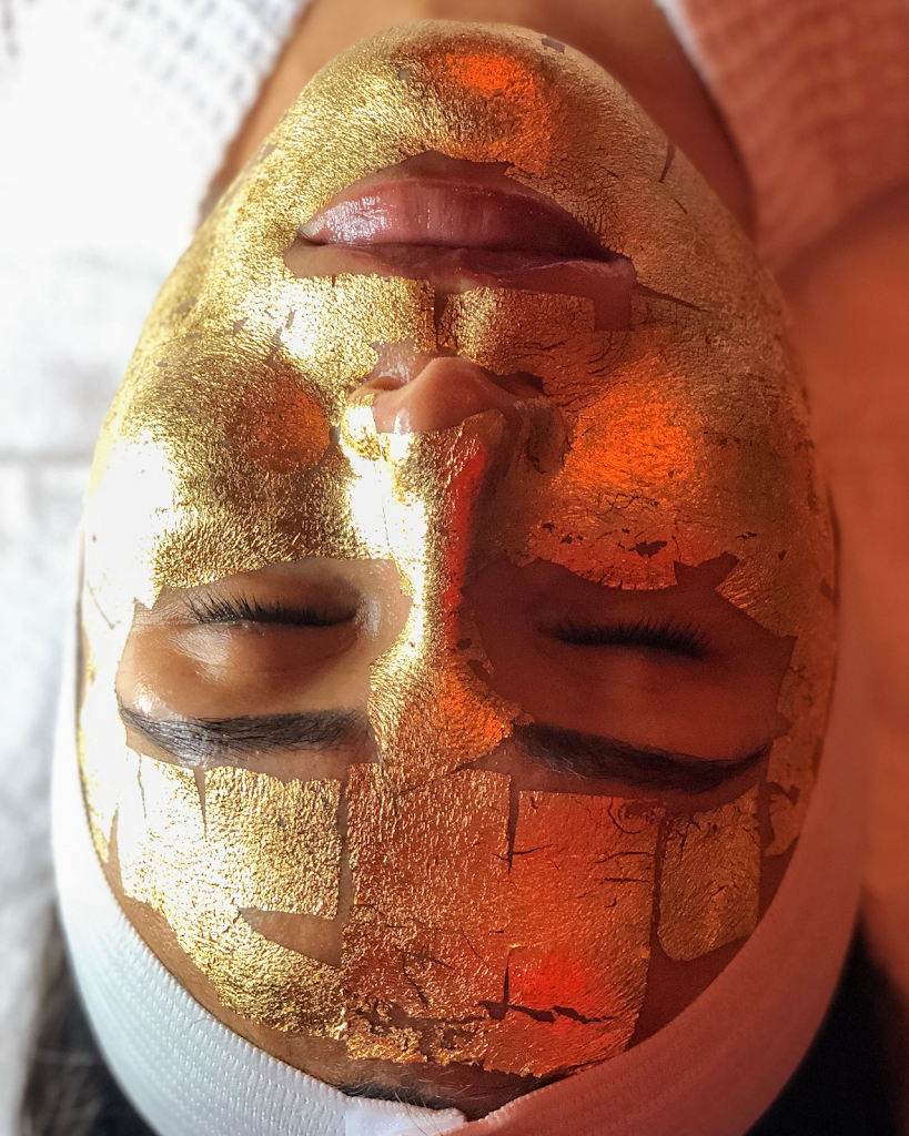 The SkinCare Guru 07010