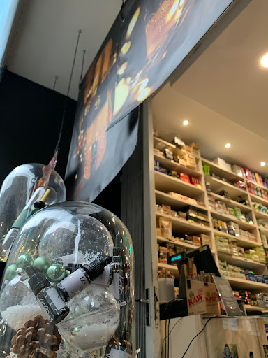 StreetShop Bordeaux Centre: CBD Shop, Accessoires pour fumeurs & Graines de cannabis