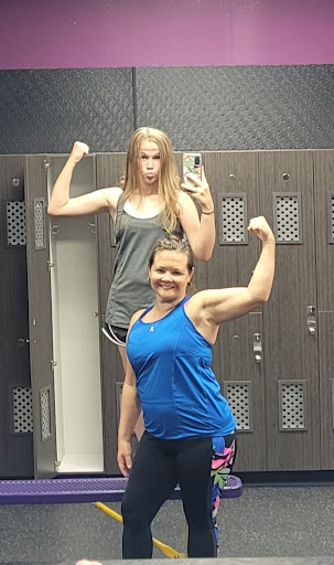 Barber Shop «College Plaza Barber Shop», reviews and photos, 1200 E State St, Alliance, OH 44601, USA